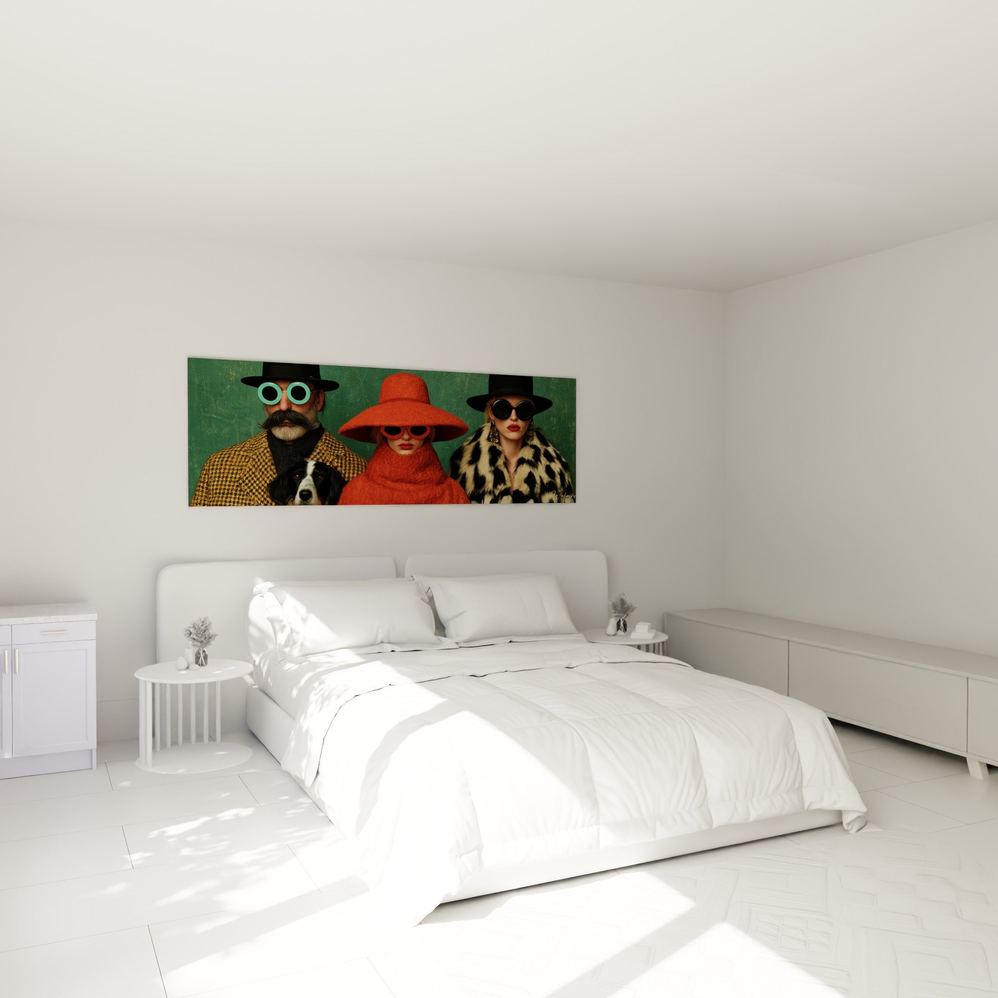 Femme en manteau roux et homme moustachu au chapeau noir, tableau rétro au-dessus d'un lit dans une chambre claire