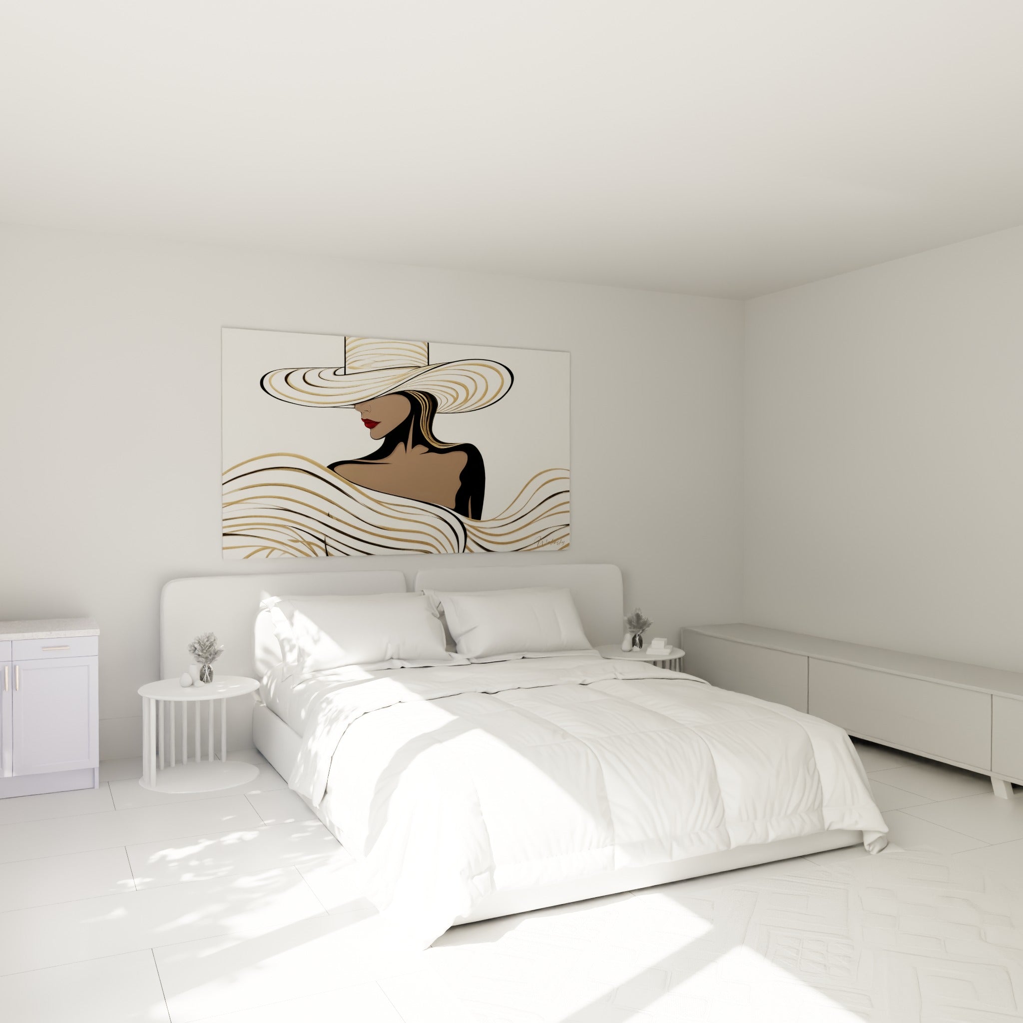 Femme au chapeau ondulé doré et brun, accrochée au-dessus d'un lit dans une chambre claire