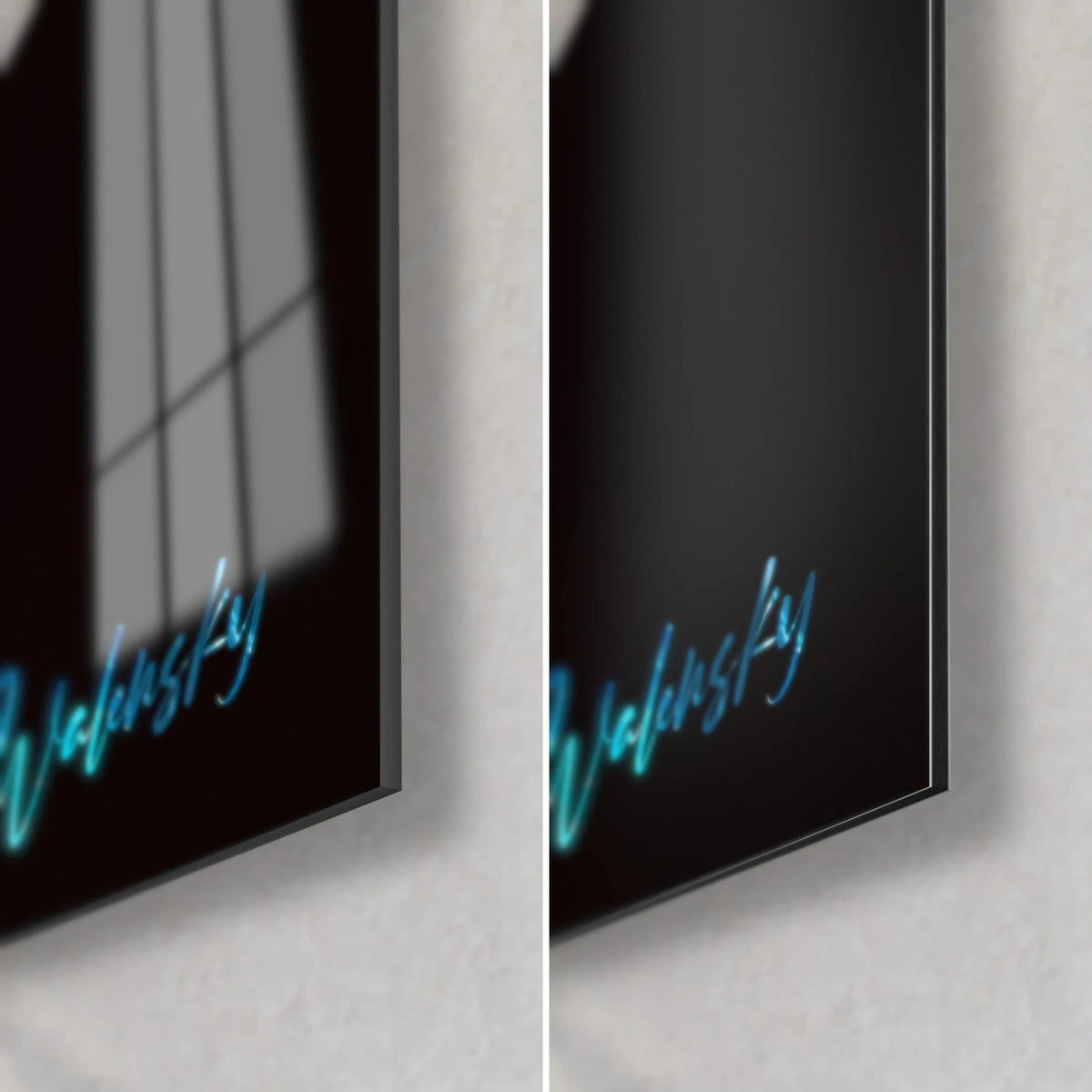 Gemälde einer elektrisch blauen Qualle, Walensky-Signatur in Türkis, 3 mm Kante, glänzendes Glas und mattes Dibond, untere rechte Ecke