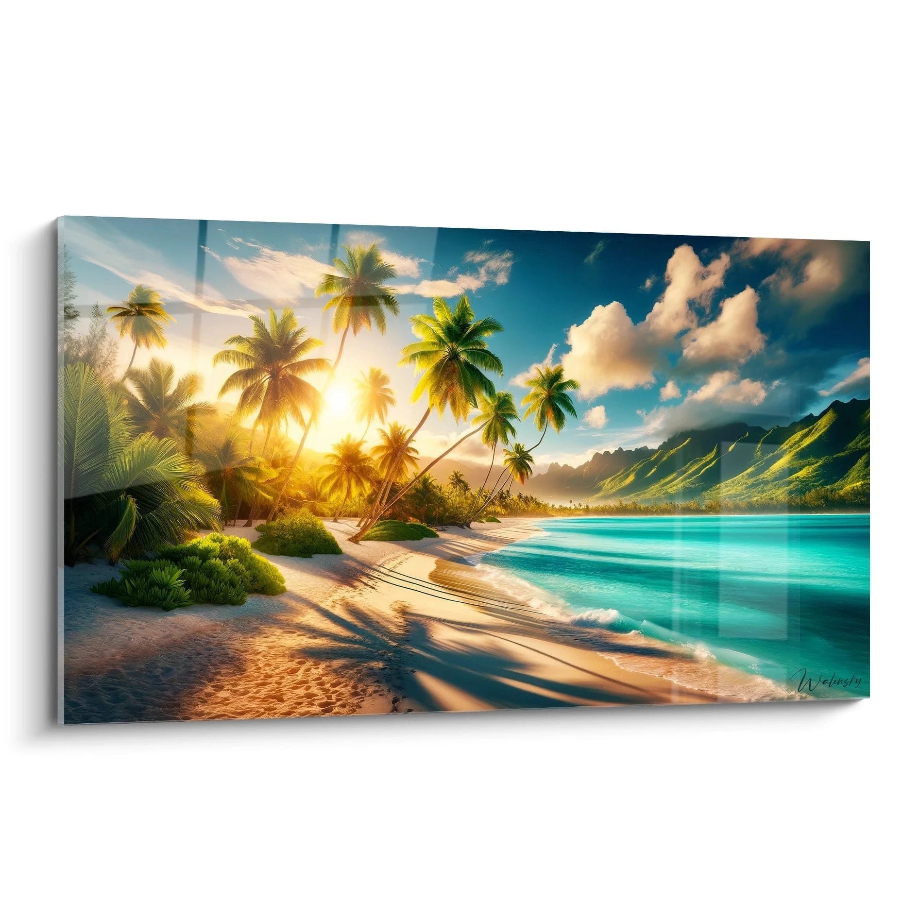 Tableau paysage représentant une plage tropicale bordée de palmiers, sable clair, eau turquoise, montagnes verdoyantes au fond et ciel bleu parsemé de nuages.


