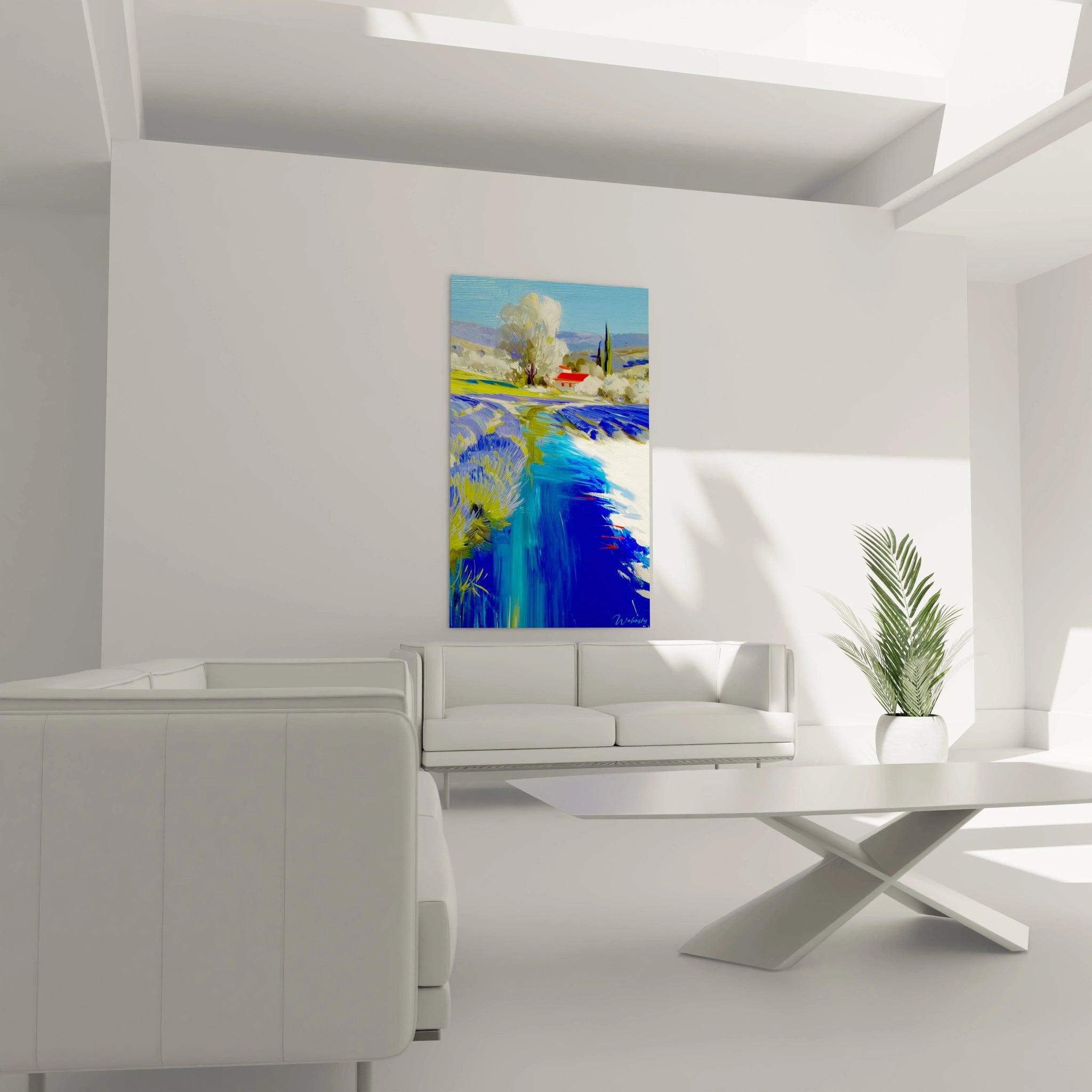 Salon minimaliste avec tableau impressionniste rivière par Walensky, toile colorée verticale au dessus du canapé