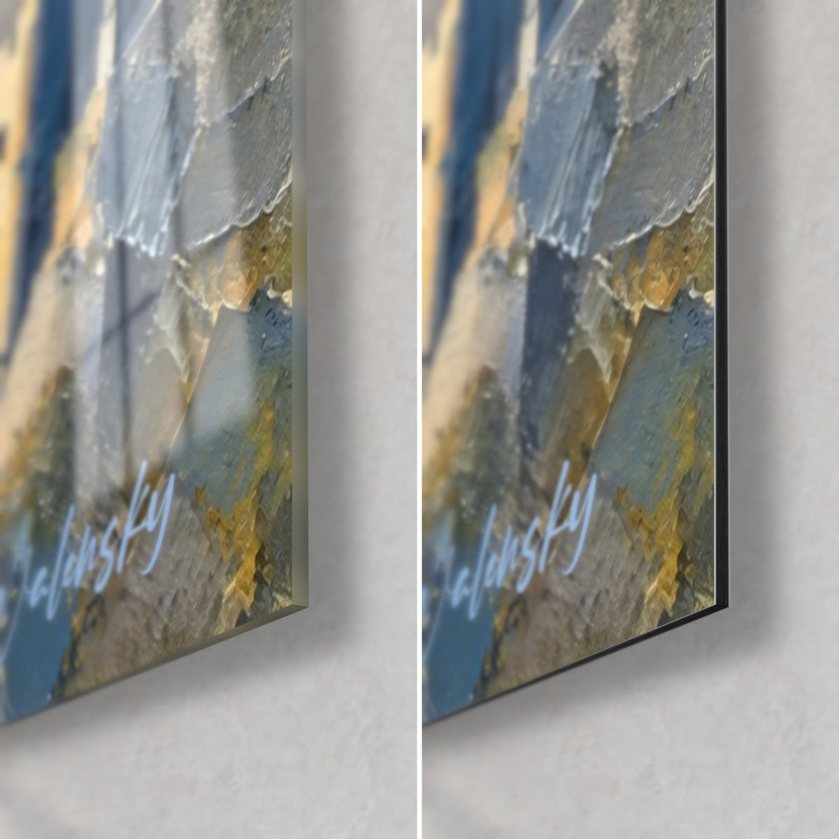 Quadro villaggio arroccato come una lama, blu ardesia e oro, angolo in basso a destra in vetro lucido e Dibond opaco