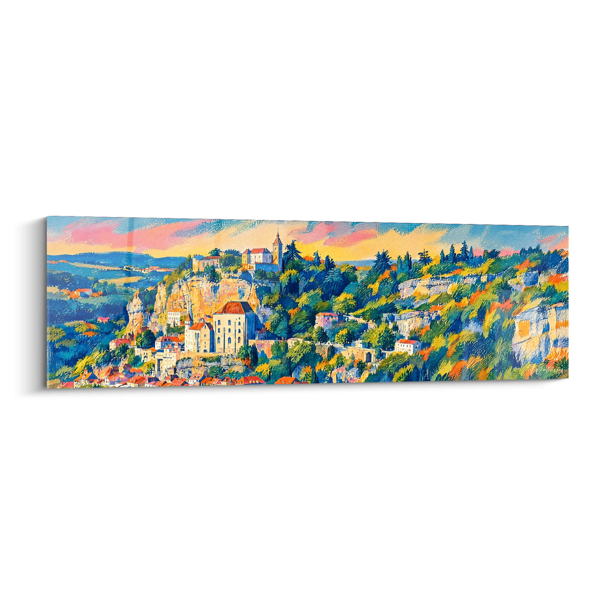 Village de Rocamadour doré et bleu accroché à sa falaise sous un ciel de coucher de soleil