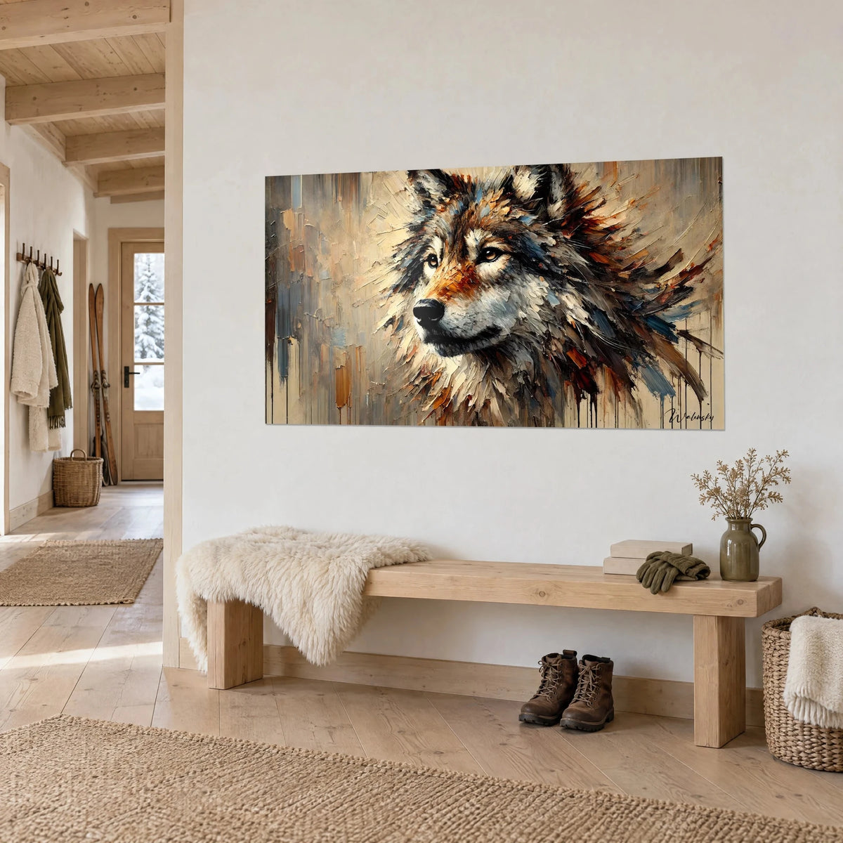 Gemälde Wildkatzen-Blick mit bernsteinfarbenen Augen und schwarzer Schnauze, beiger Hintergrund mit braunen Laufspuren, an weißer Chalet-Eingangswand