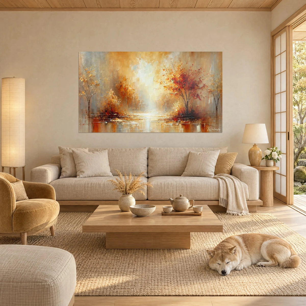 Tableau arbre flamboyant rouge et or reflété dans l'eau, Shiba endormi, au-dessus d'un canapé dans un salon lumineux