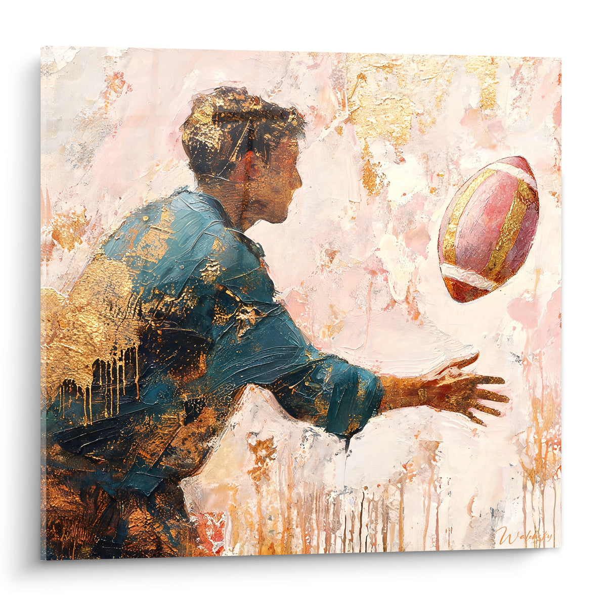 Joueur en bleu pétrole tend le bras vers un ballon ovale terracotta et doré