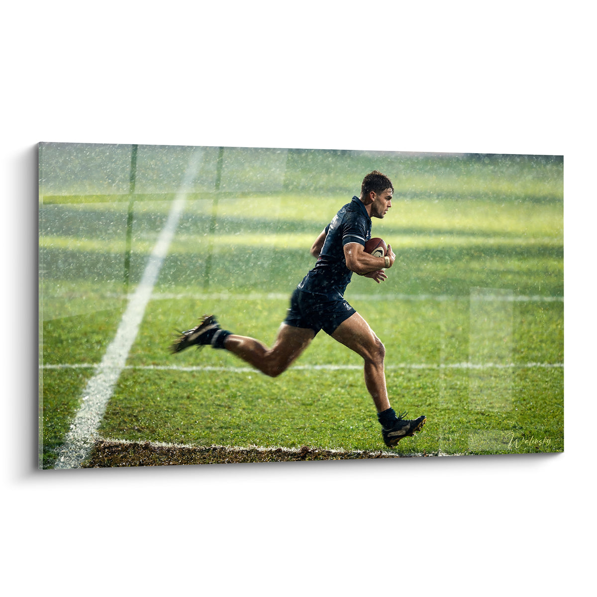 Gemälde Rugbyspieler in Marineblau springt über grünen, gestreiften Rasen unter goldenem Regen
