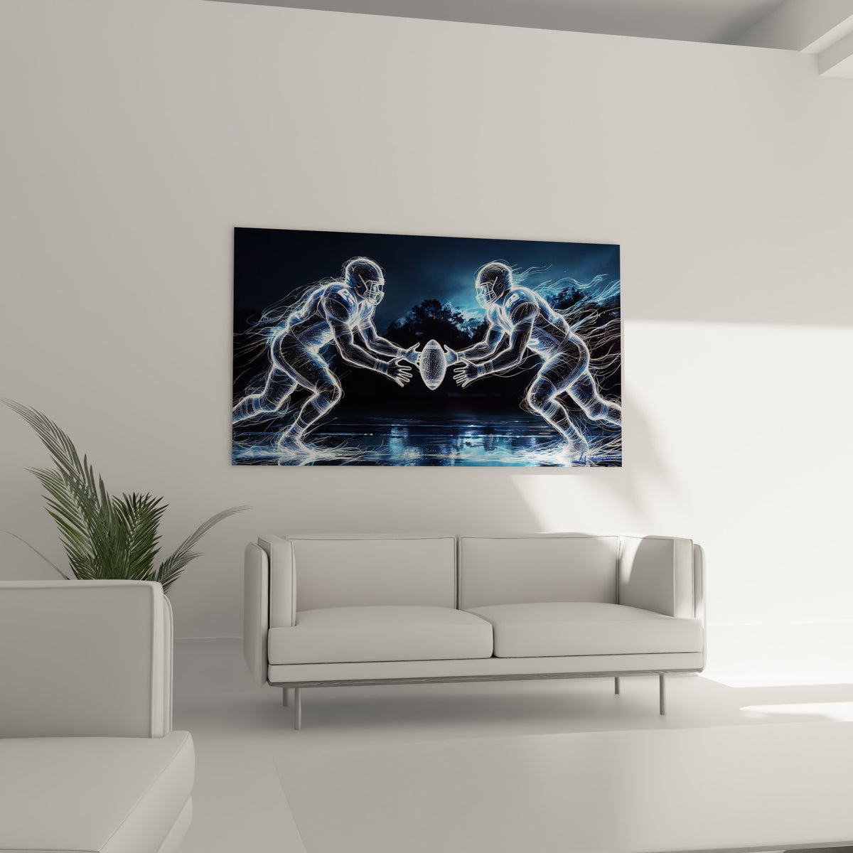 Duel de rugby en traits blancs et bleu marine placé au-dessus d'un canapé dans un salon lumineux