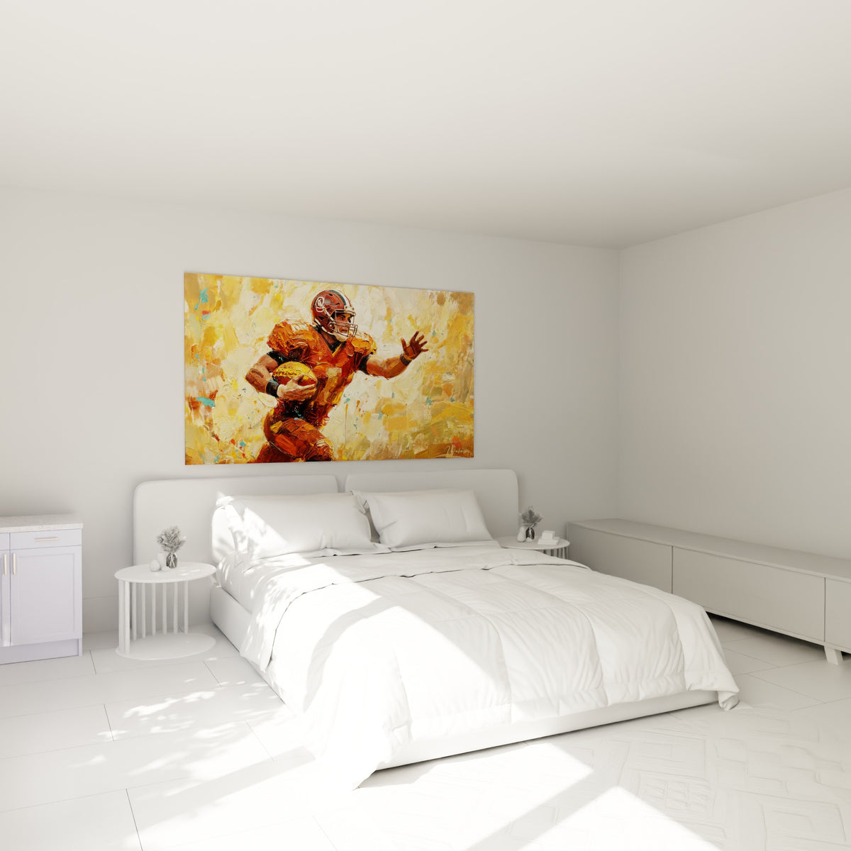 Sportif au casque rouge et maillot terracotta au-dessus d'un lit dans une chambre claire