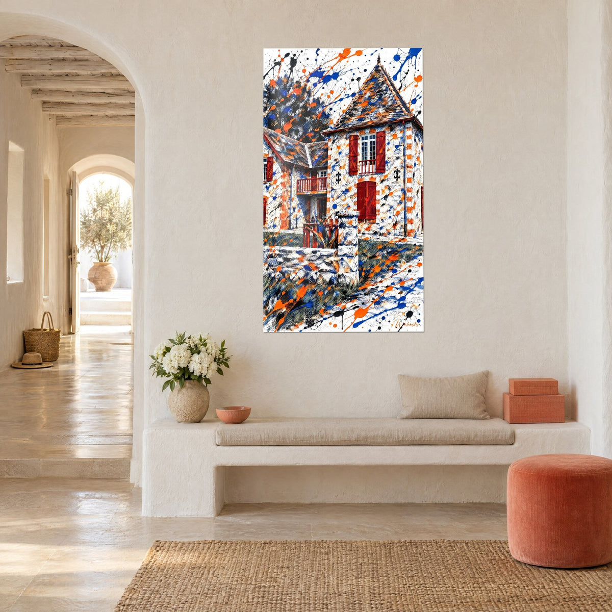 Schilderij landhuis van licht steen met steil leien dak, oranje en indigo druppels, witte muur van een mediterraan huis