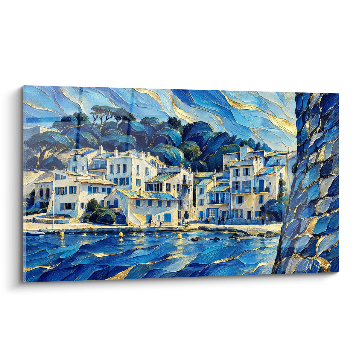 Village côtier aux façades blanches et volets bleu marine, vagues dorées en toile de fond