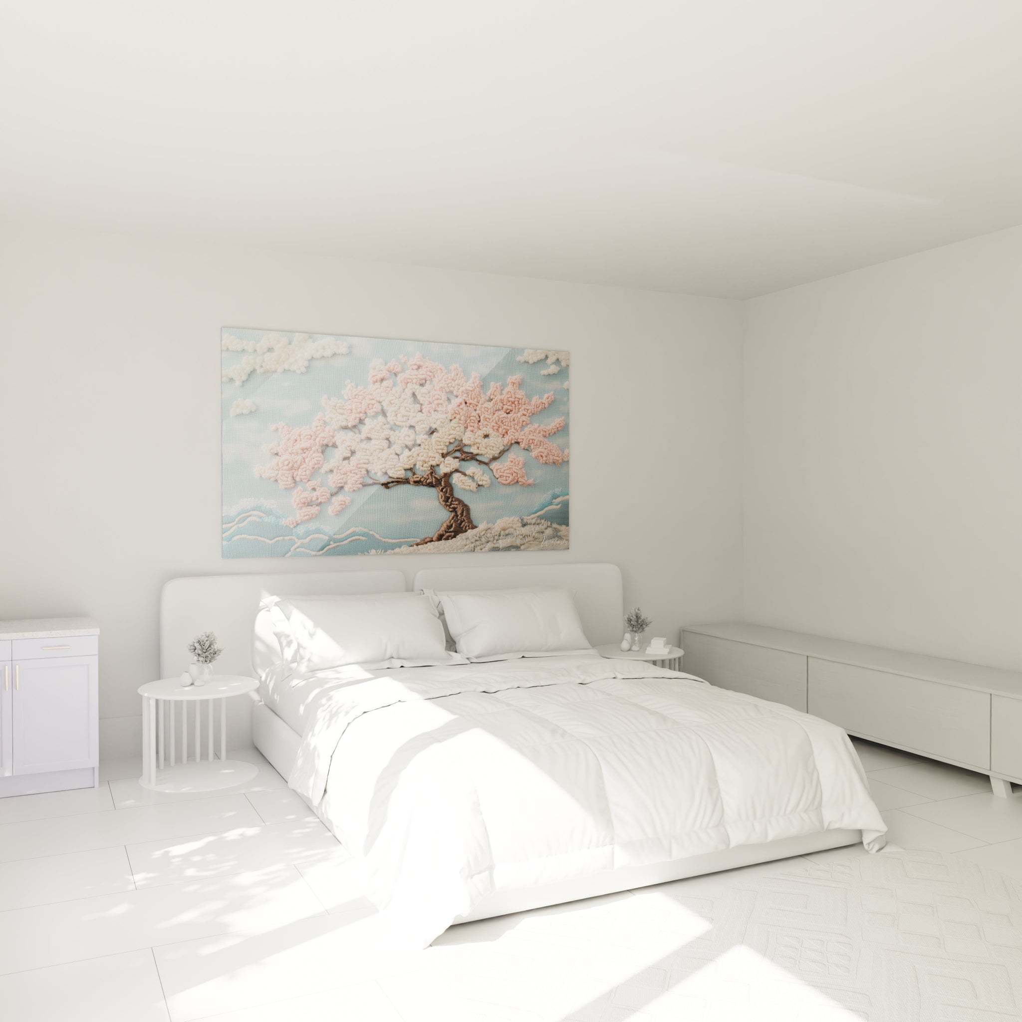 Un tableau cerisier japonais en technique crochet montrant un arbre aux fleurs roses et blanches délicatement brodées en relief, avec un tronc brun texturé, des nuages duveteux et des vagues stylisées bleues, le tout sur un fond textile bleu ciel créant une atmosphère printanière apaisante.
