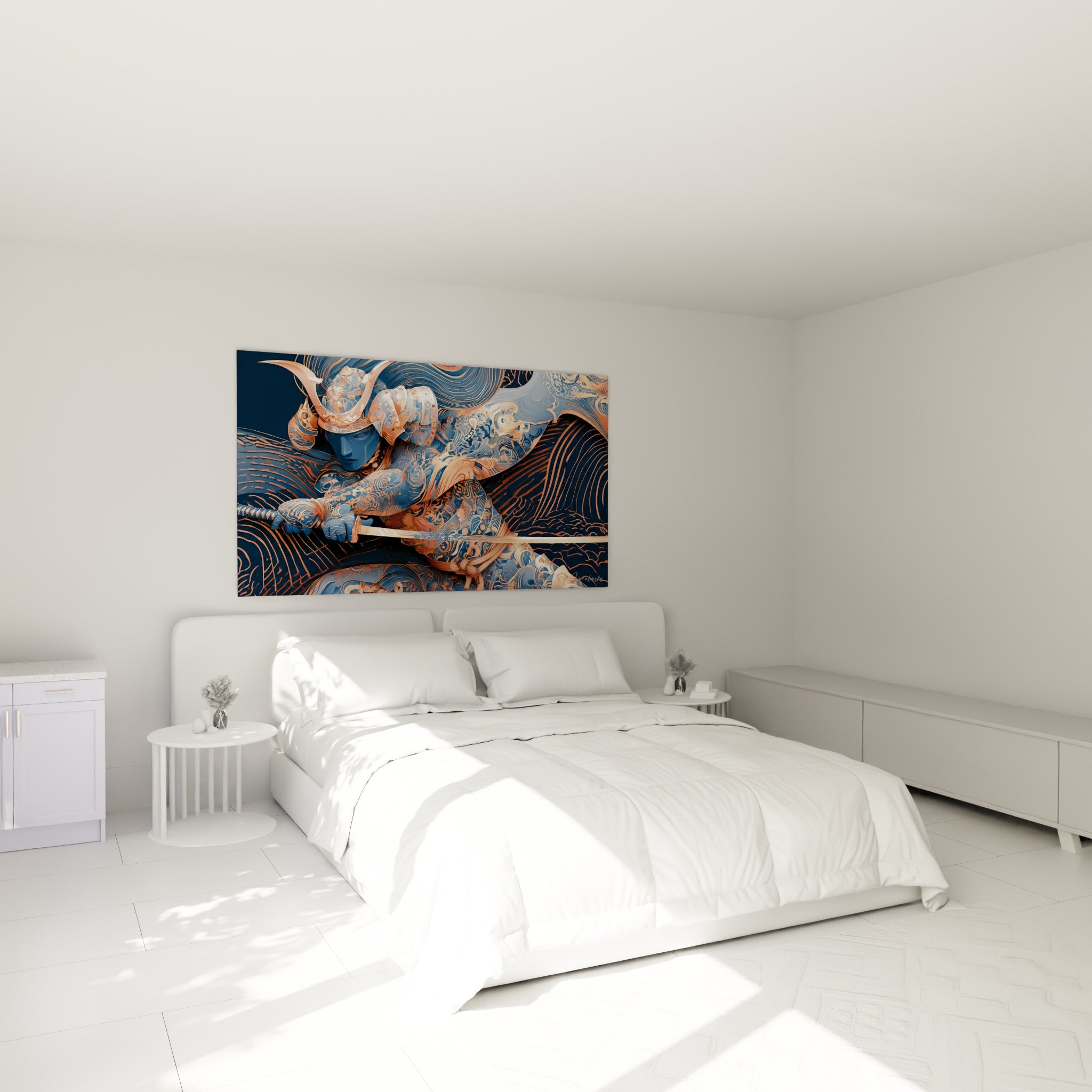 Guerrier samouraï orné de motifs bleu marine et cuivre, accroché au-dessus d'un lit dans une chambre claire