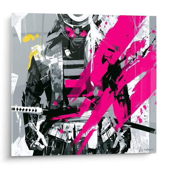 Samouraï casqué en gris anthracite, traversé d'une diagonale rose fuchsia et sabre en main