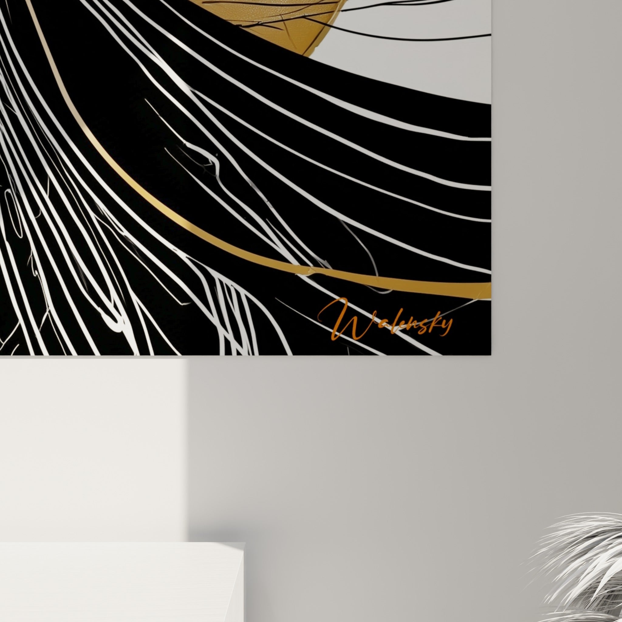 Lignes fines dorées et noires du manteau du Samouraï, texture graphique visible en gros plan sur la toile