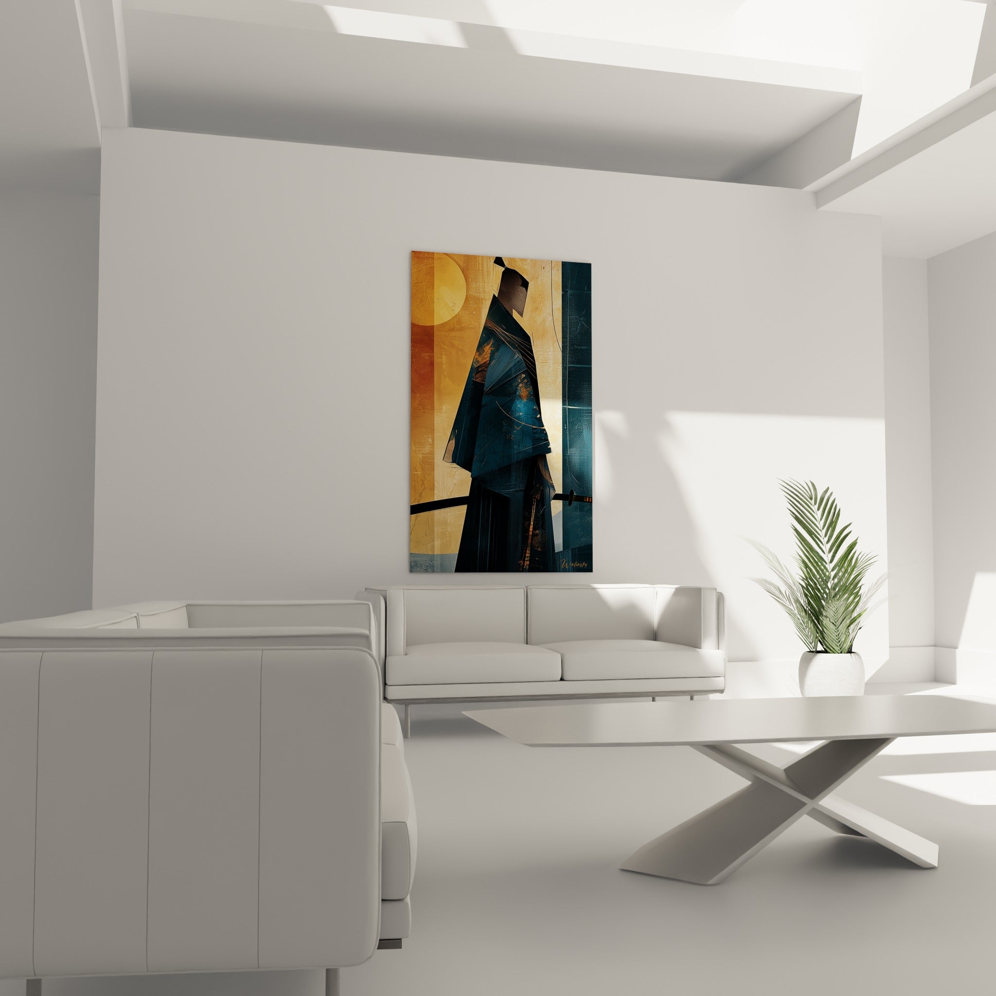 Le samouraï vêtu de bleu profond se découpe sur un fond doré, au-dessus d'un canapé dans un salon lumineux