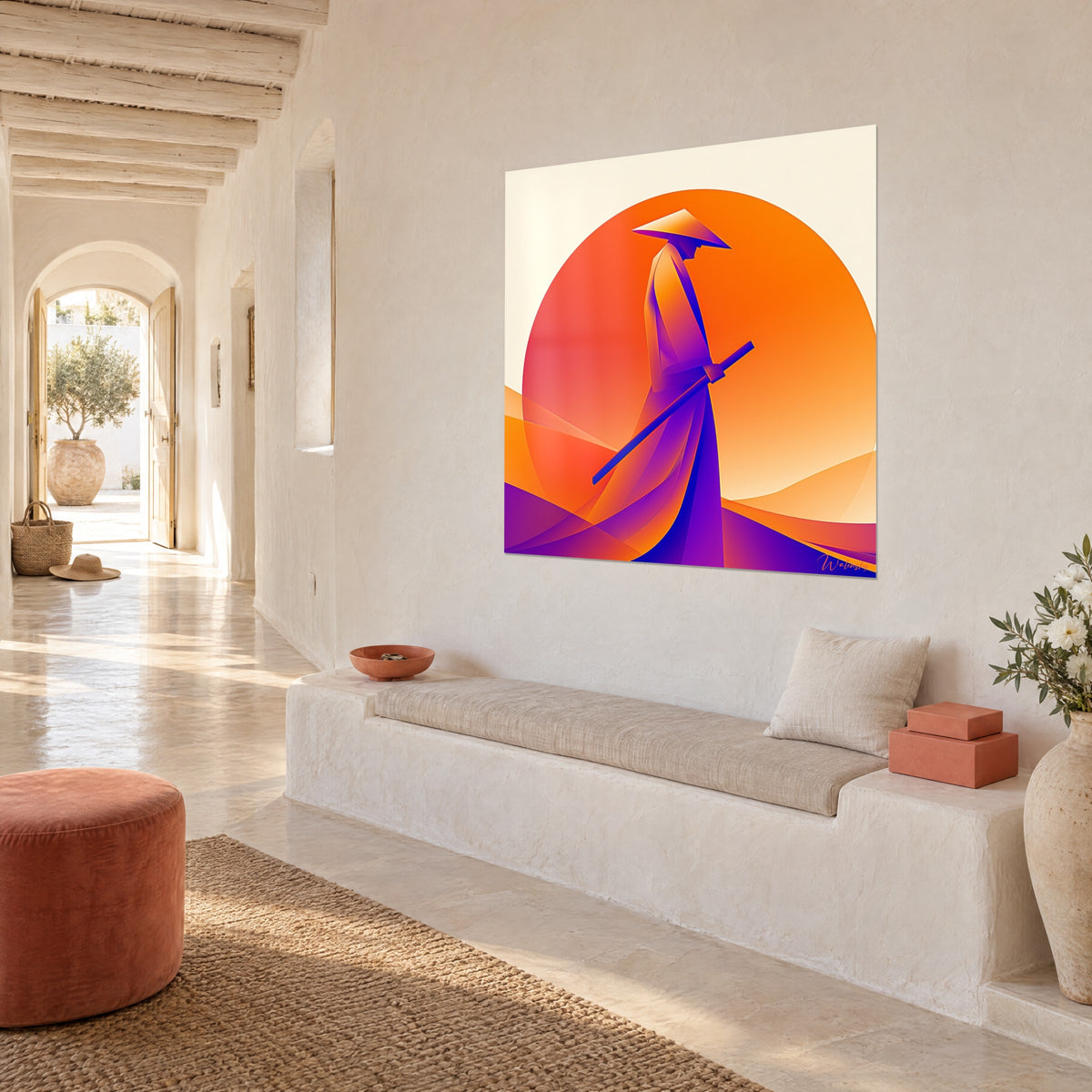 Tableau guerrier en kimono dégradé indigo et mandarine, katana en main, mur blanc d'une maison méditerranéenne en vue de trois-quarts