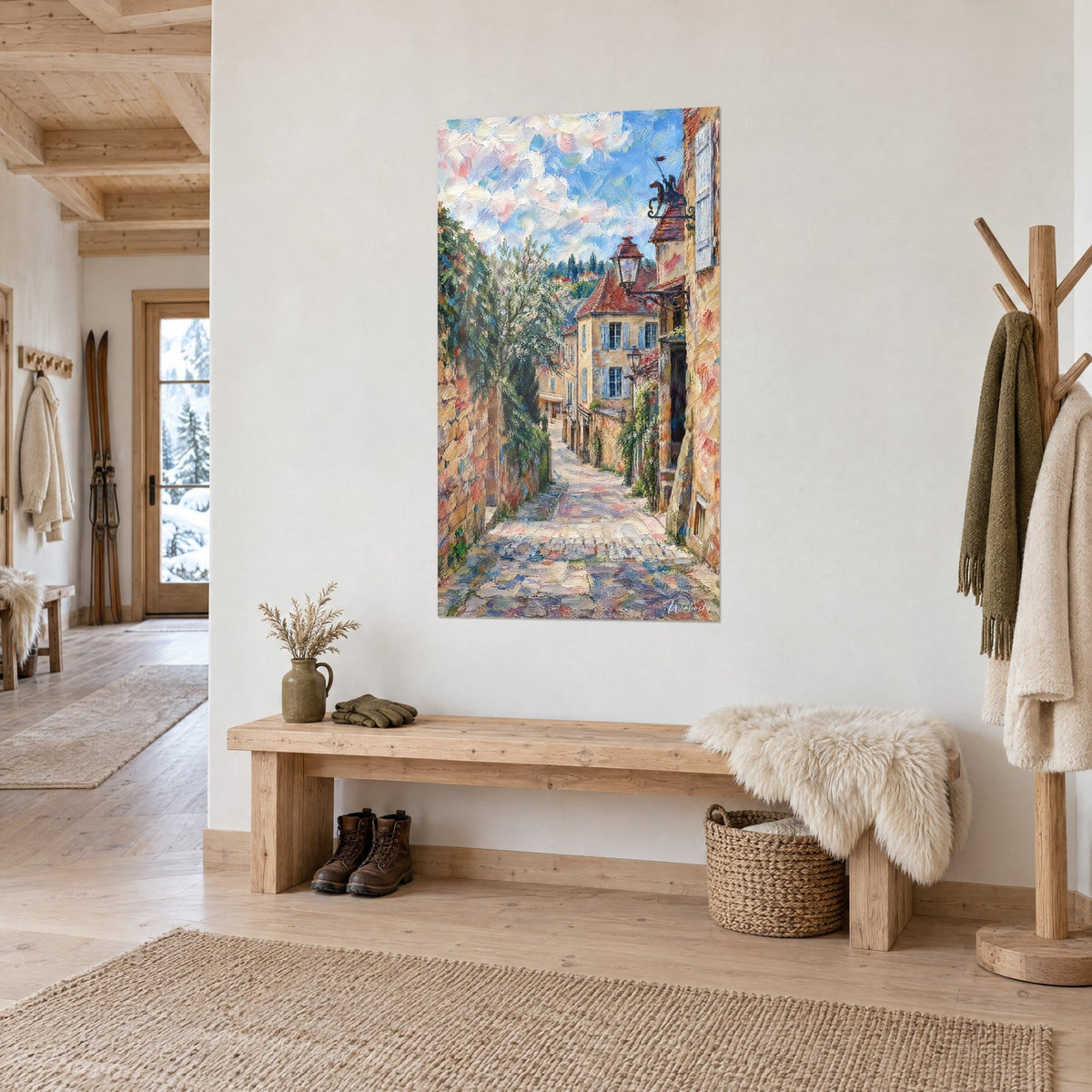 Schilderij van Sarlat in olieverf, gouden gevels, lichtblauwe luiken en smeedijzeren lantaarn, aan een witte muur van het chalet
