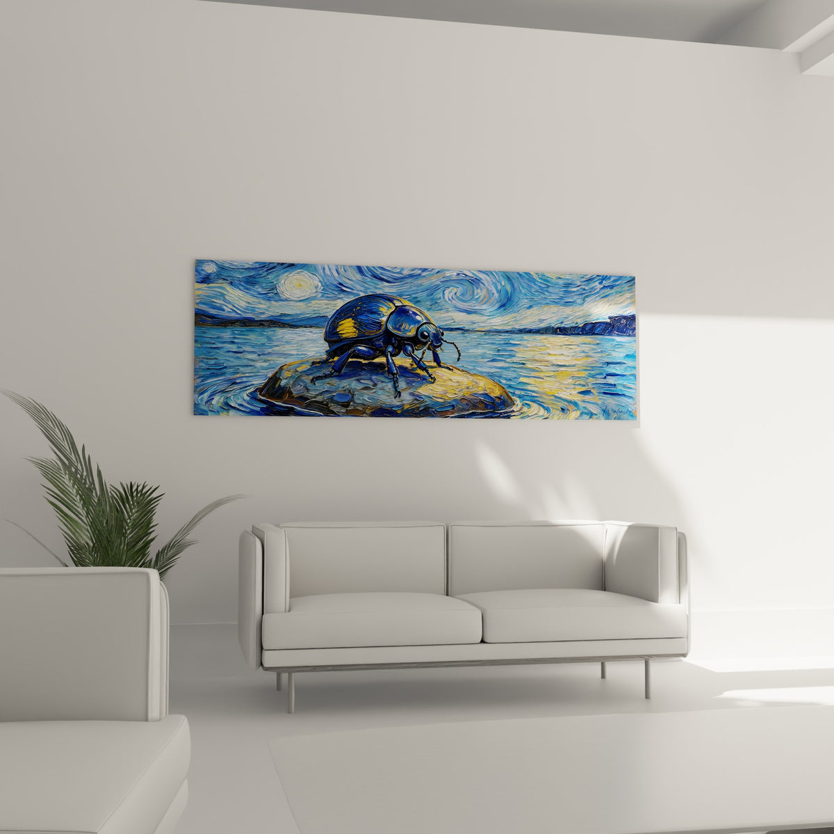 Insecte aux reflets dorés et bleu marine sur son îlot, disposé au-dessus d'un canapé dans un salon lumineux