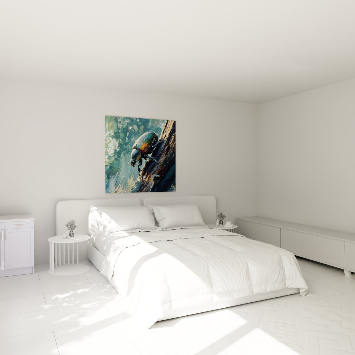 Insecte au corps anthracite et cuivré escaladant un tronc, tableau Scarabé au-dessus d'un lit dans une chambre claire