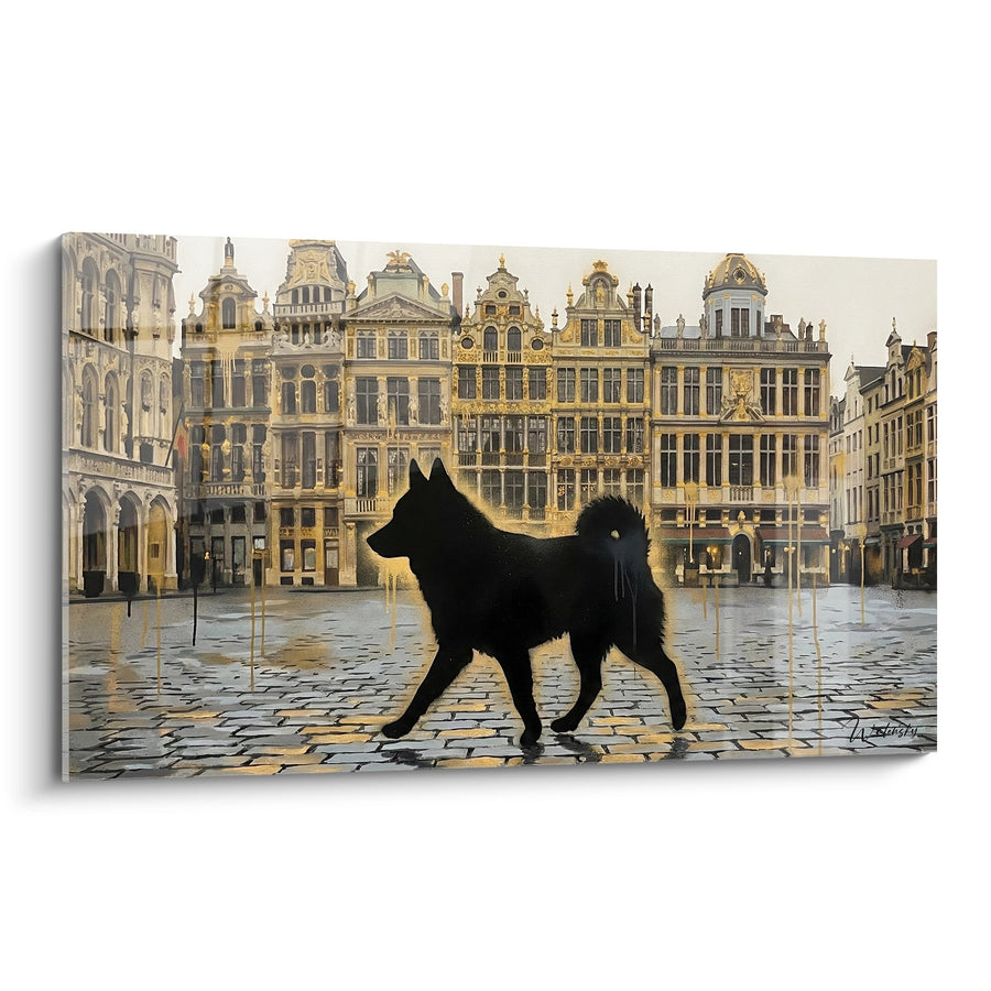 Tableau Schipperke en Silhouette Sombre sur Place Pavée aux Reflets Dorés - Élégance Urbaine - Edition Schipperke