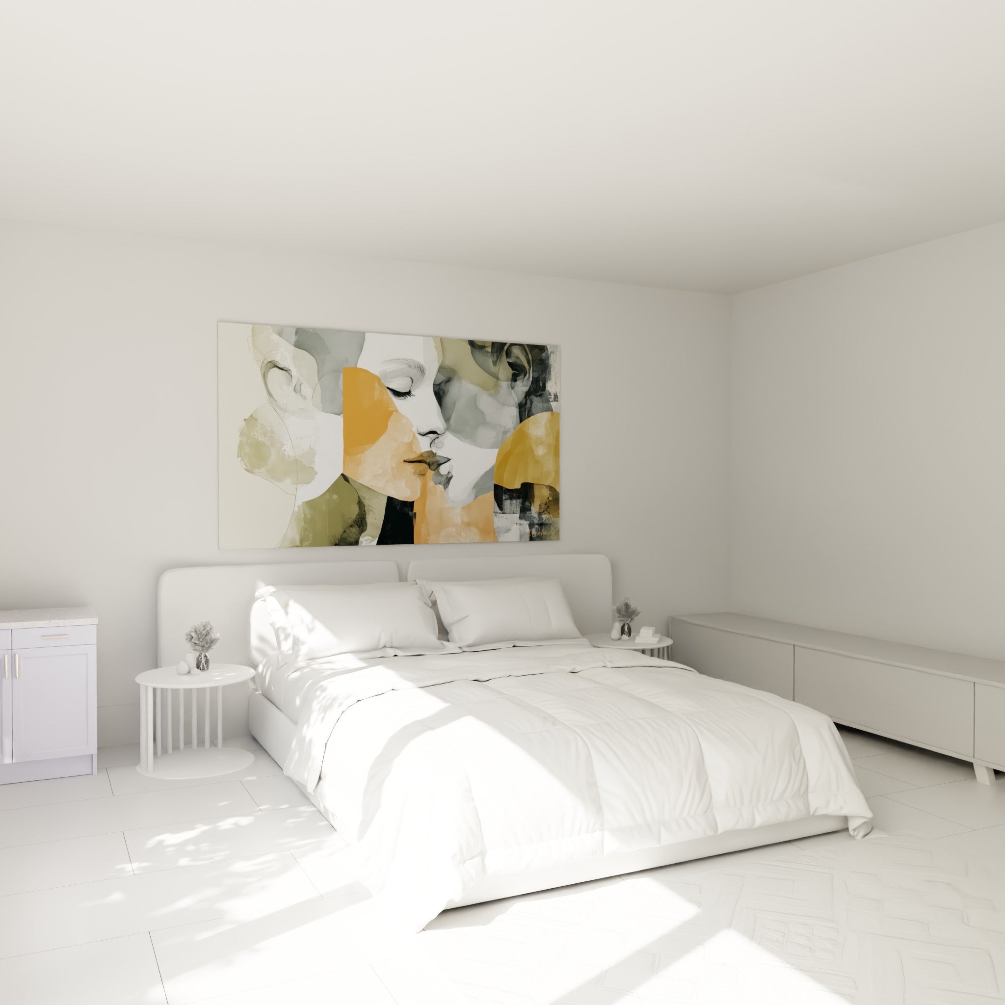 Visages entrelacés en tons ocre et gris accrochés au-dessus d'un lit dans une chambre claire