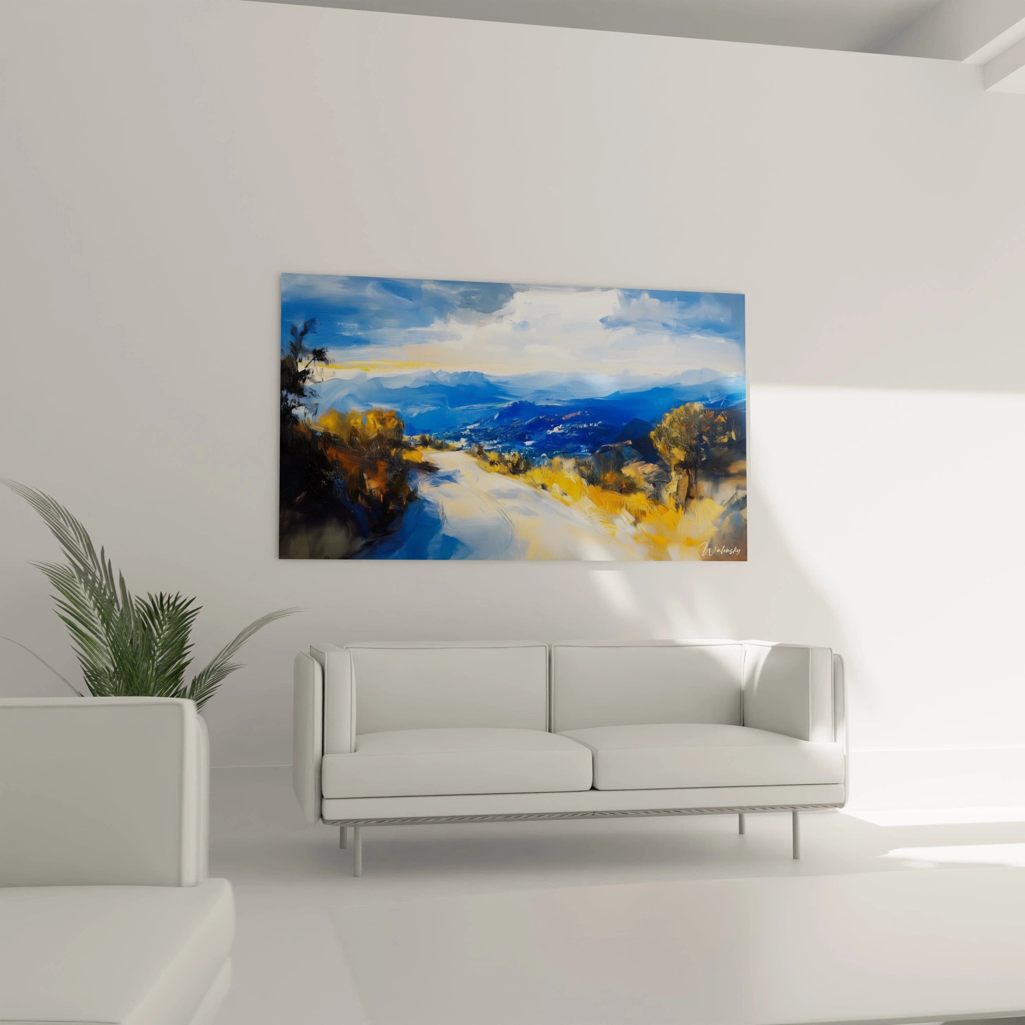 Tableau montagne aux contrastes saisissants entre les tons froids des sommets bleutés et les touches chaudes ocre-doré du premier plan, créant une composition dynamique où la lumière enveloppe le paysage d'une ambiance atmosphérique sereine.
