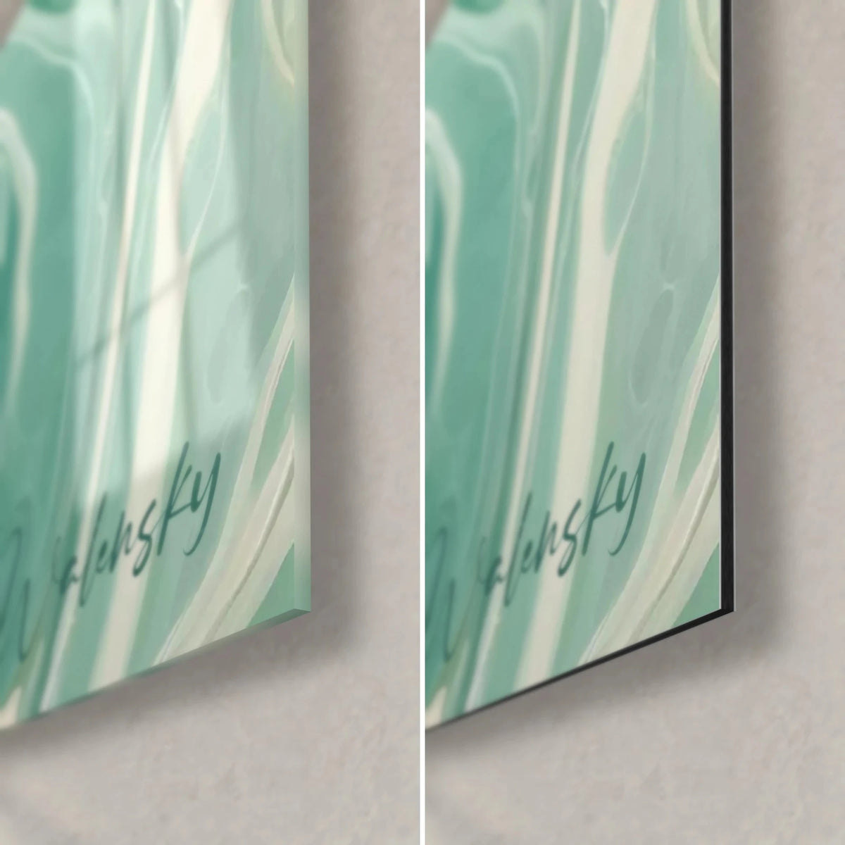 Tableau libellule en aplats turquoise et crème, coin bas droit : verre brillant à gauche, Dibond noir mat à droite
