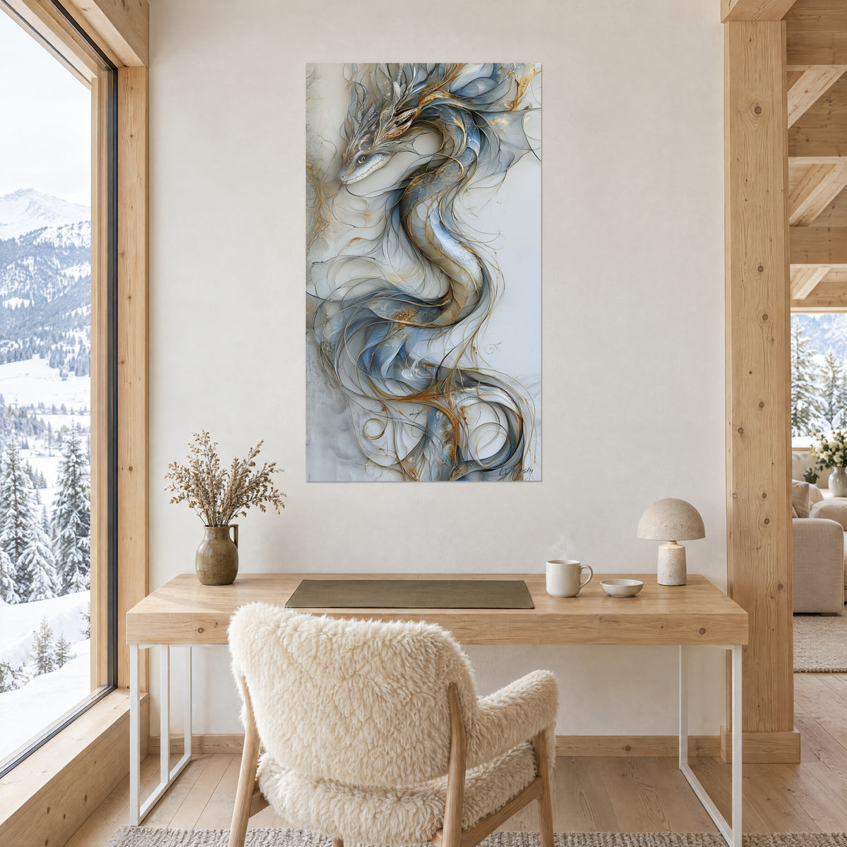 Tableau naga de rêve aux anneaux translucides bleu cobalt et filets d'or, sur un mur blanc au-dessus d'un bureau en bois