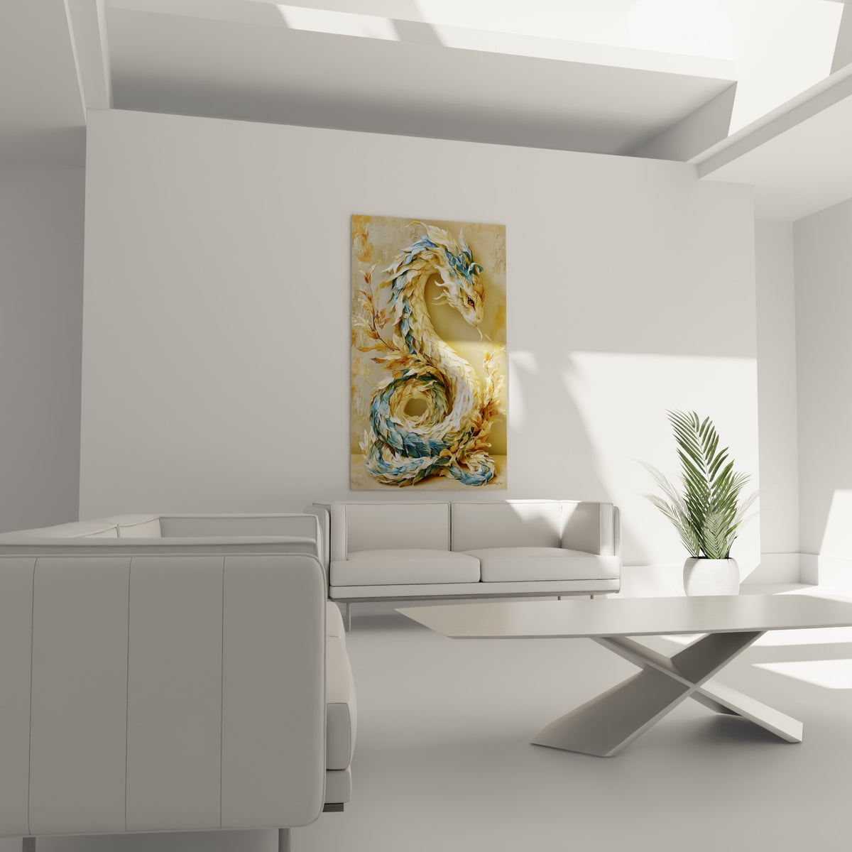 Silhouette dorée du serpent texturé, écailles blanches et bleutées, au-dessus d'un canapé dans un salon lumineux