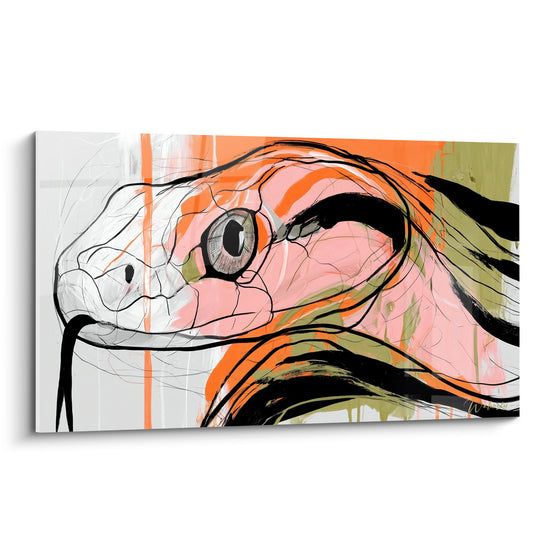 Serpent orange et rose à la langue tendue, trait noir esquissé sur fond gris clair