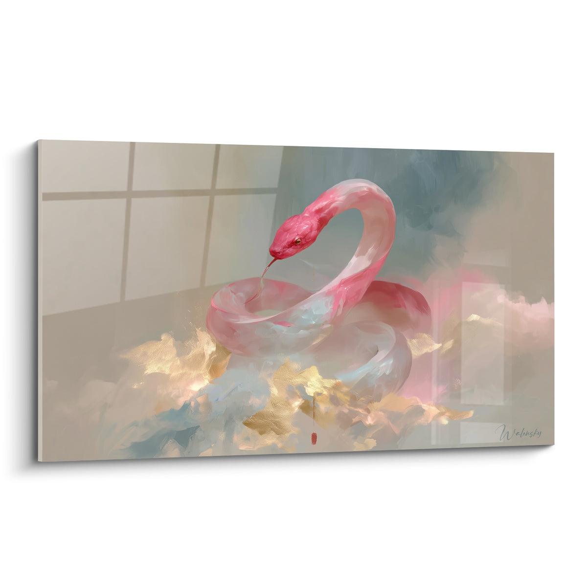 Serpent rose et doré lové aux reflets pastel, corps sinueux sur fond vaporeux gris-bleu