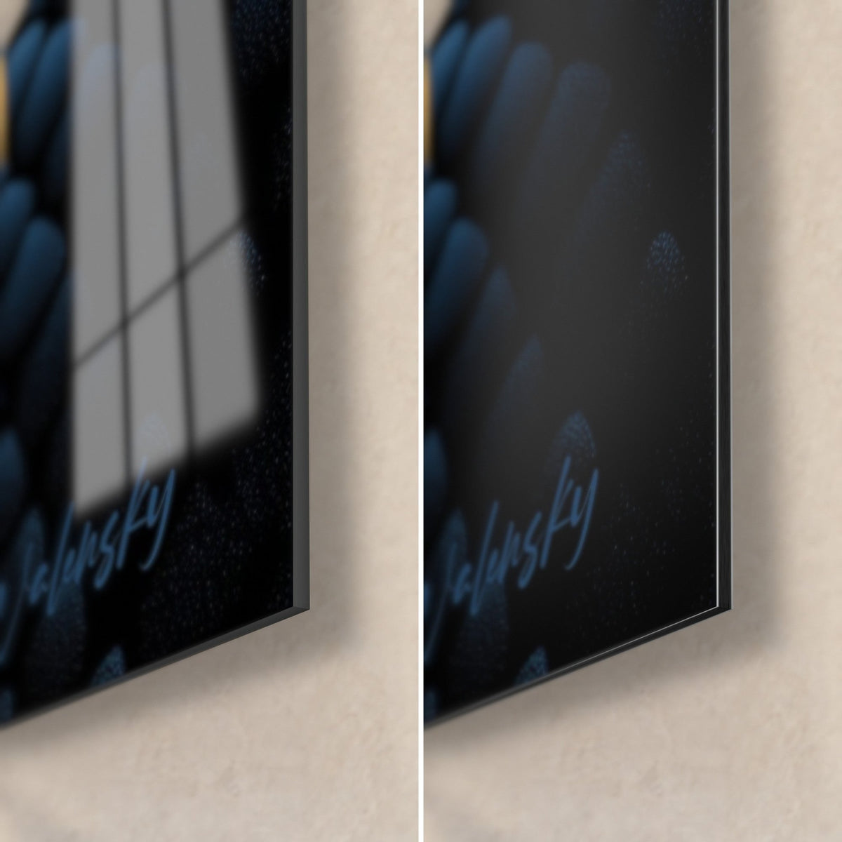 Tableau serpent aux écailles bleu nuit, coin bas droit : verre acrylique brillant à gauche, alu Dibond noir mat à droite, tranche de 3 mm