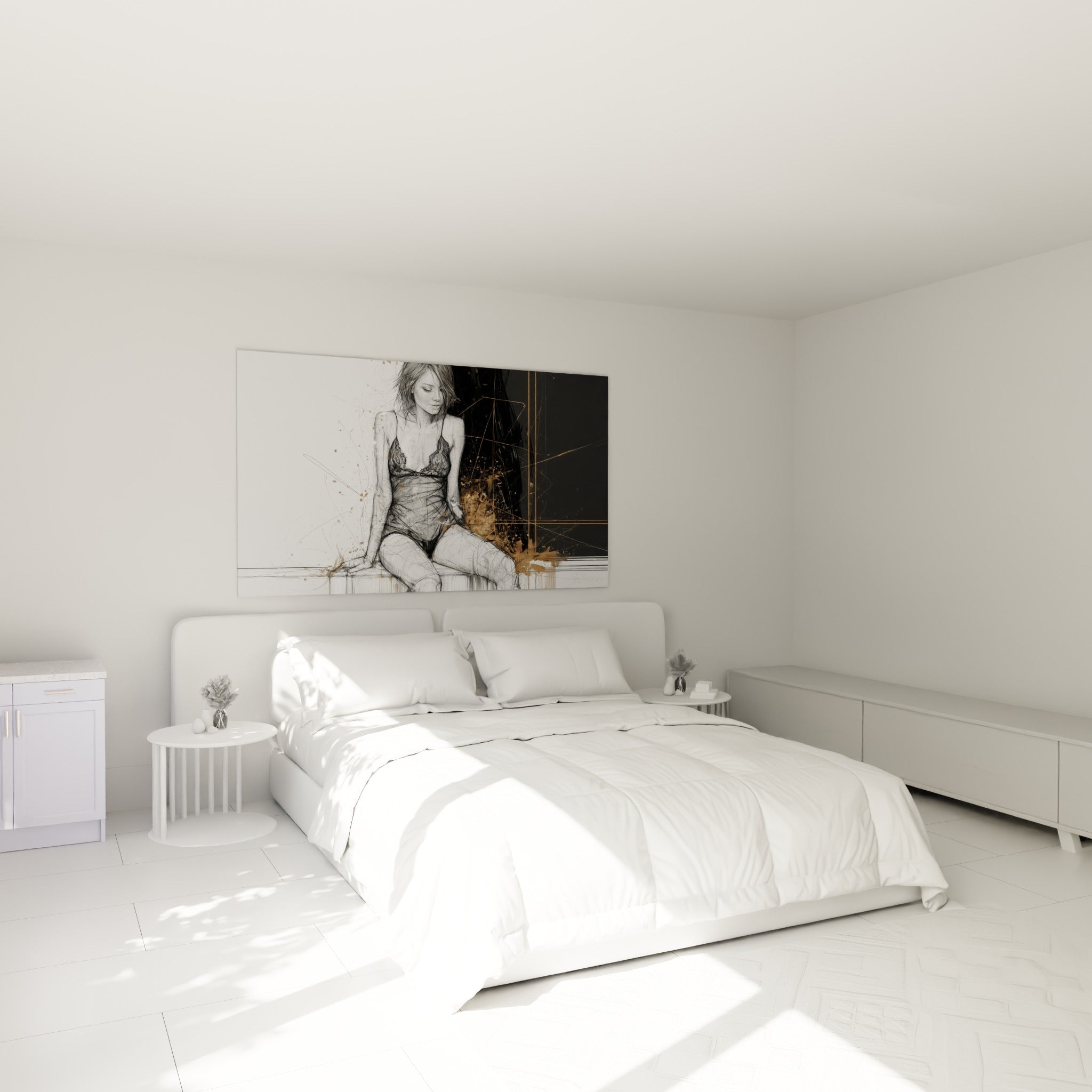 Jeune femme esquissée en noir et doré, assise pensivement, accrochée au-dessus d'un lit dans une chambre claire
