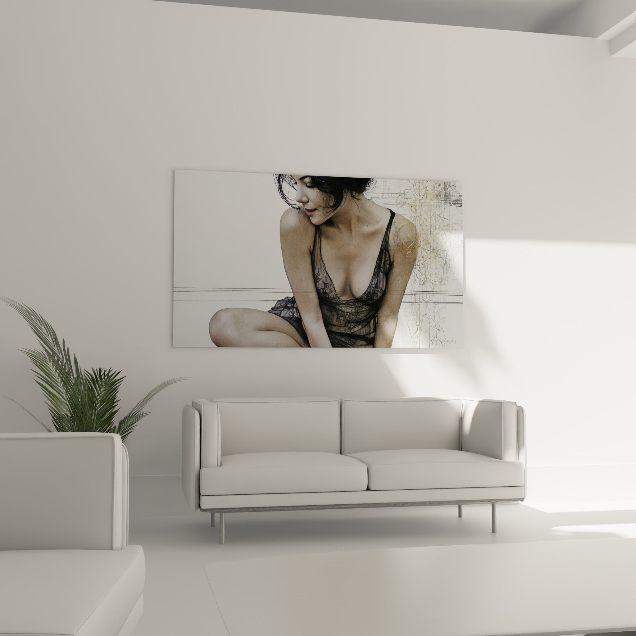 Jeune femme au regard baissé vêtue de dentelle noire sur fond beige, au-dessus d'un canapé dans un salon lumineux