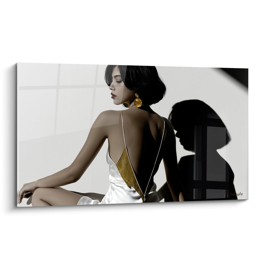 Tableau Femme robe blanche et dorée dos nu - Instant suspendu - Edition sexy