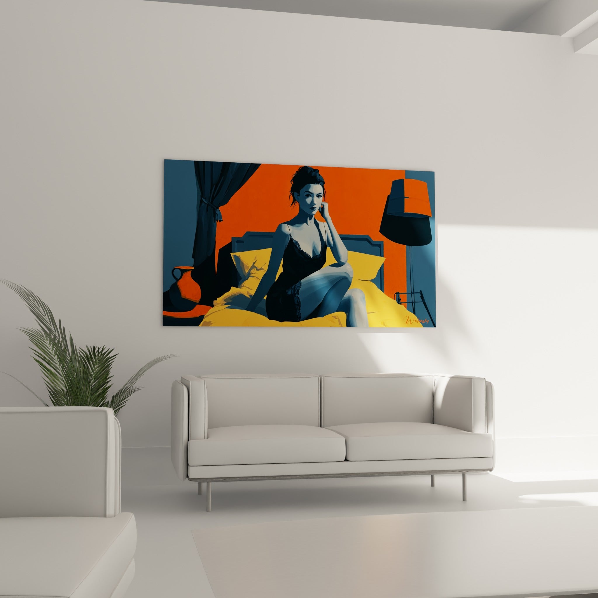 Regard direct et pose assise en noir et orange au-dessus d'un canapé dans un salon lumineux