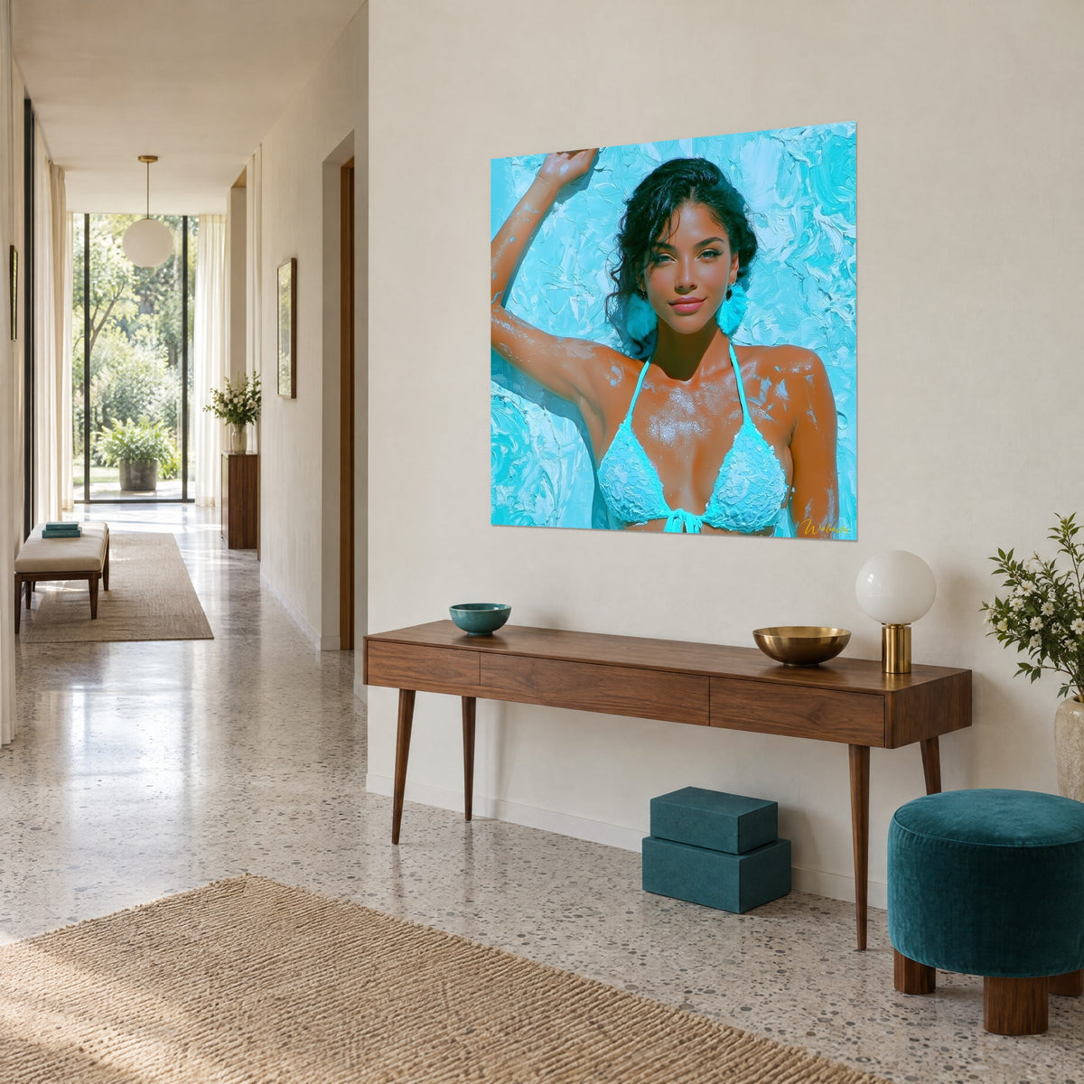 Schilderij portret van een jonge brunette in een turquoise bikini met veters, zilveren druppels op de gouden huid, driekwartzicht boven een console