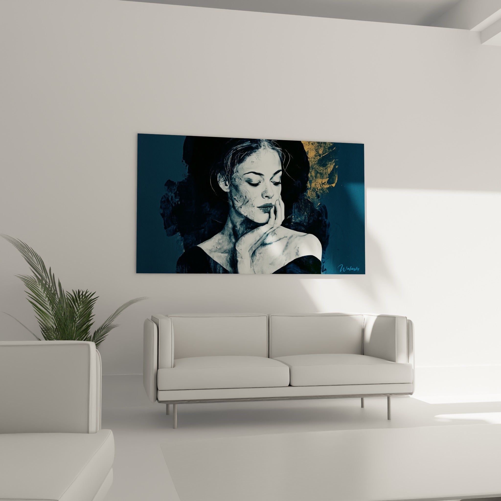 Silhouette féminine en camaïeu bleu marine et touches dorées, au-dessus d'un canapé dans un salon lumineux