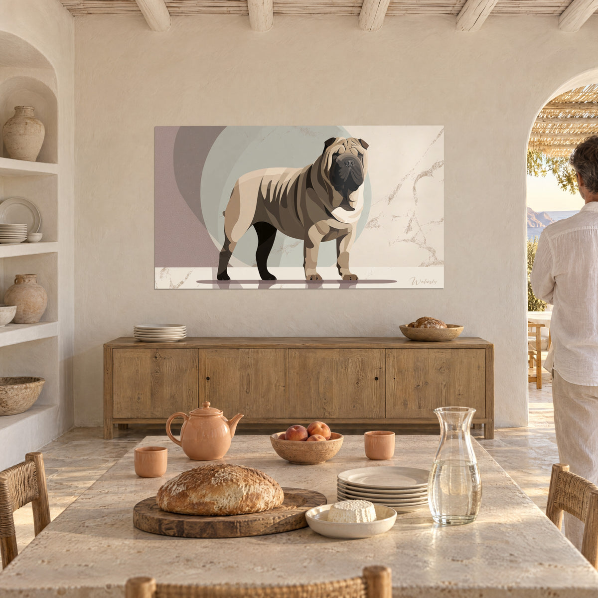 Πίνακας Shar Pei από μπροστά σε ροζ πούδρας φόντο και κρεμ μάρμαρο, πτυχές σχεδιασμένες σε ταούπ και άμμο, σε θολωτή τραπεζαρία