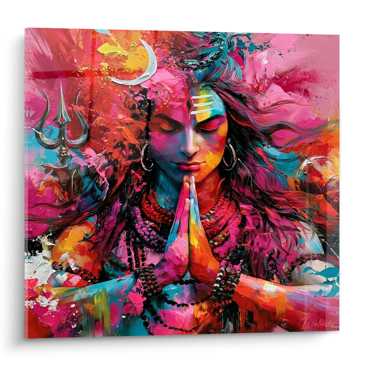 Shiva médite les yeux clos, visage bicolore turquoise et orangé, entouré de rose fuchsia intense