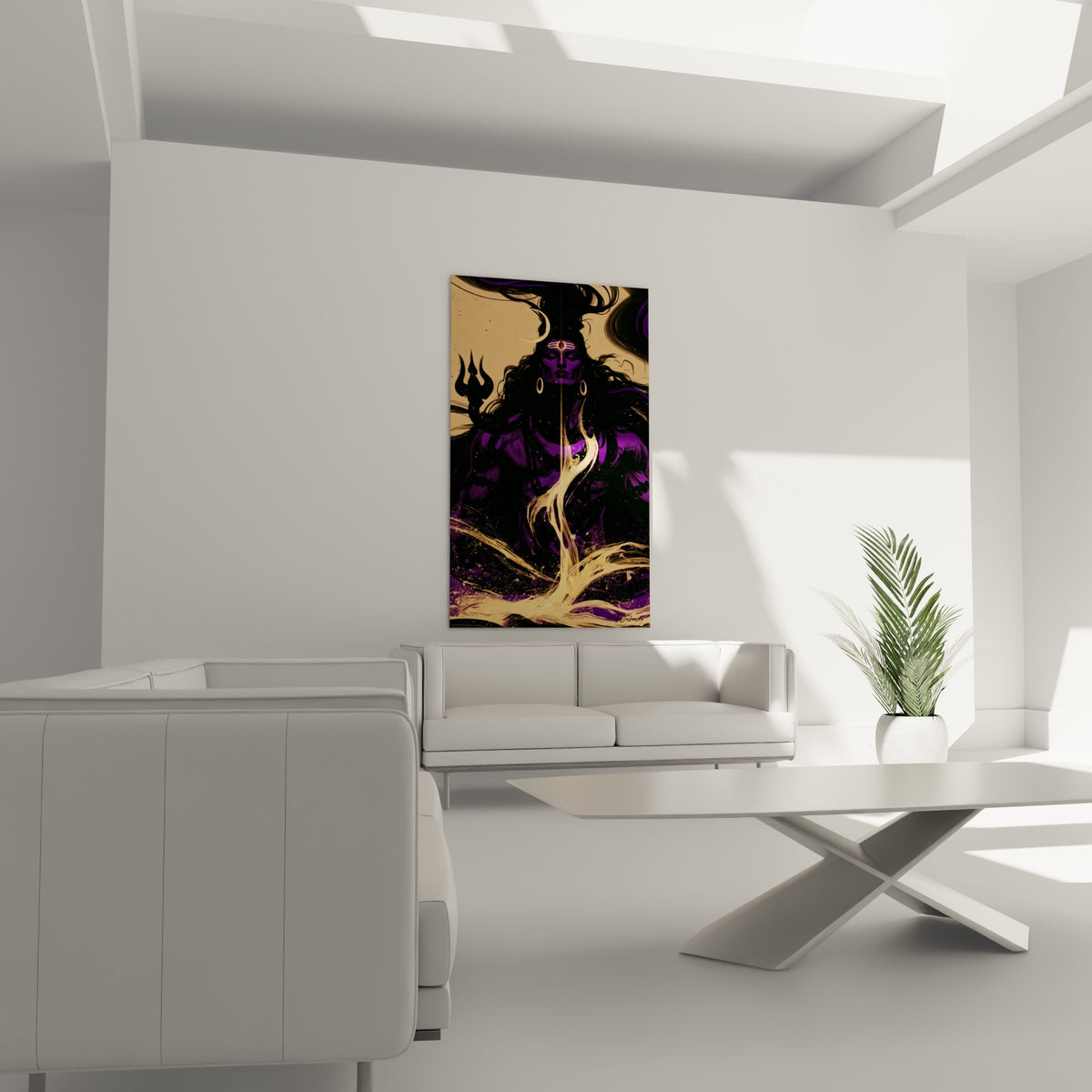 Silhouette de Shiva anthracite et dorée accrochée au-dessus d'un canapé dans un salon lumineux
