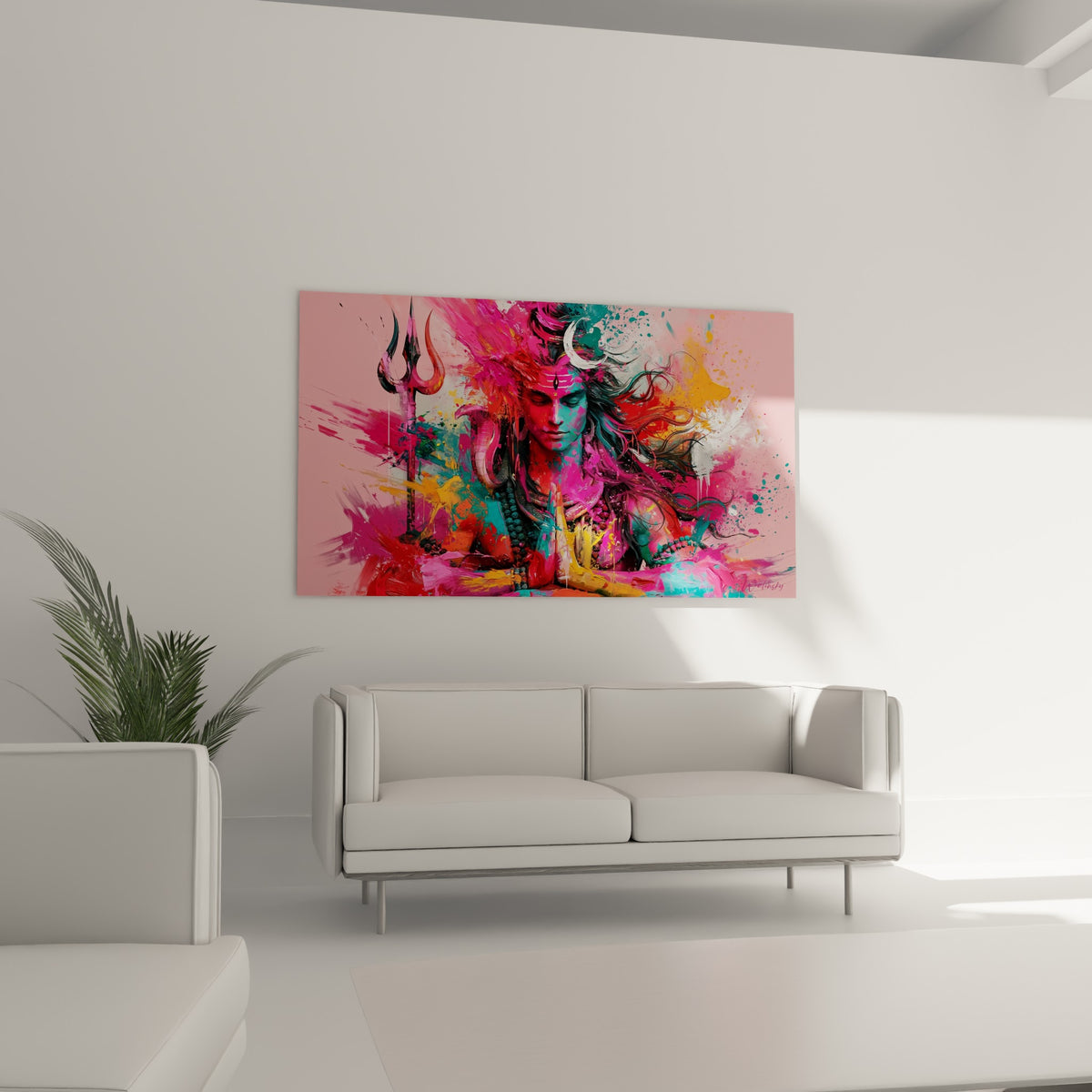 Figure sacrée Shiva en méditation, éclats dorés et rouges, au-dessus d'un canapé dans un salon lumineux