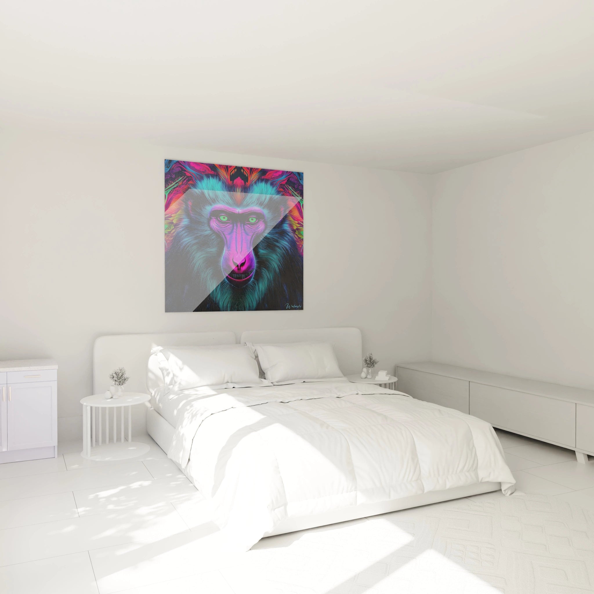 Tableau singe coloré par Walensky accroché au-dessus d'un lit blanc dans une chambre moderne