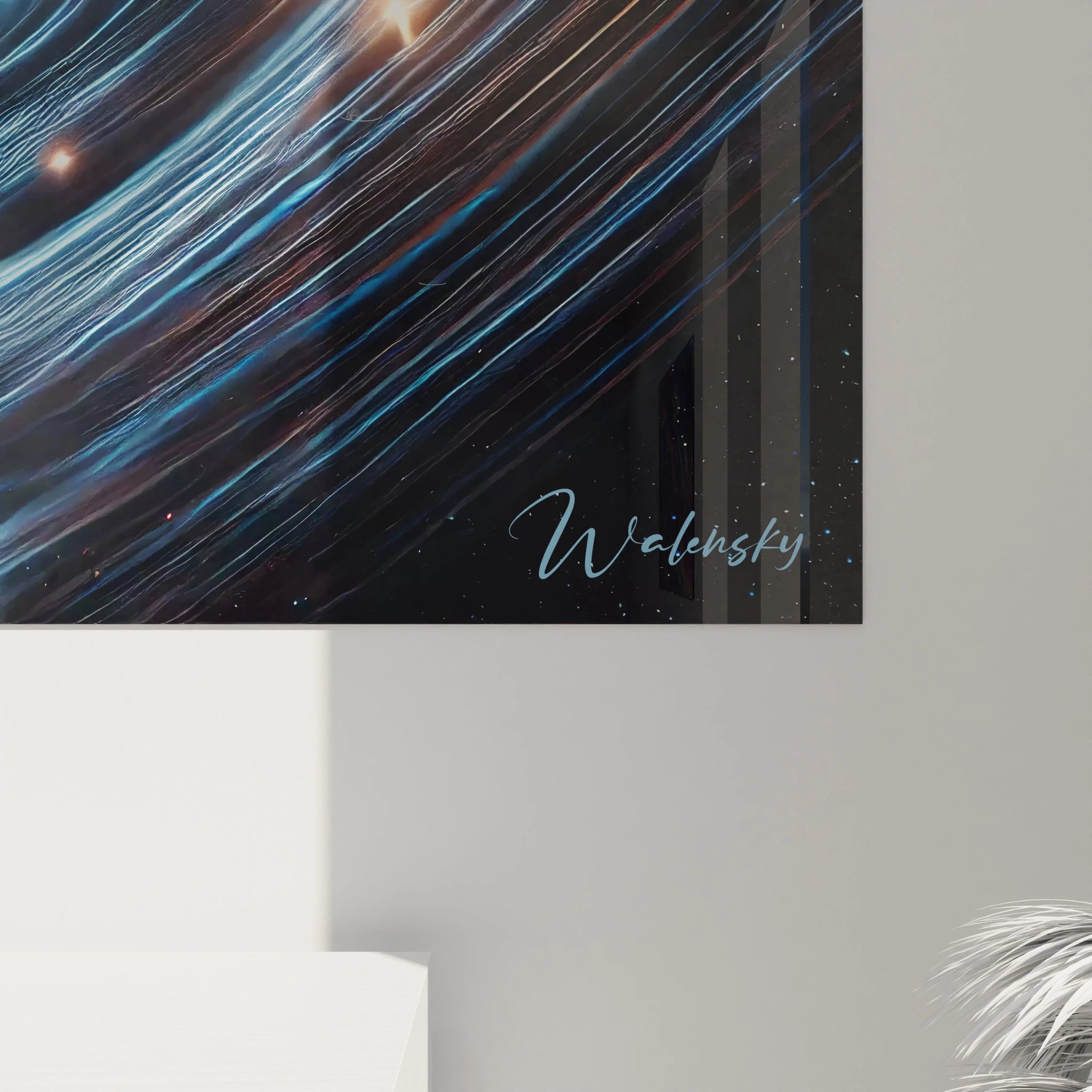 Zoom sur ce tableau espace bleu noir argent. Ses détails lumineux et textures abstraites révèlent un cosmos vibrant où ombre et lumière se rencontrent.

