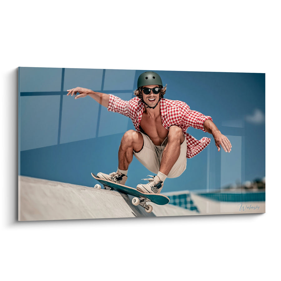 Tableau Skateur chemise rouge et blanche sur rampe de béton - Lunettes de soleil et casque vert - Edition Skateboard