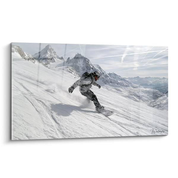 Tableau Snowboardeur blanc et gris camouflé sur pente - Traînées d'avion dans le ciel - Edition Snowboard