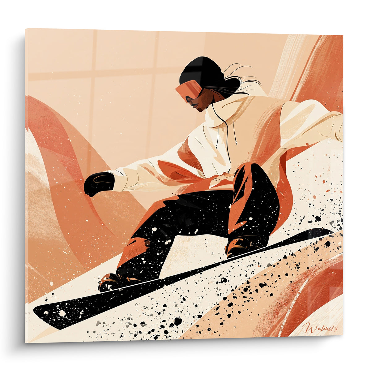 Snowboardeuse penchée en descente, tenue crème et pantalon noir, planche éclaboussée de neige sur fond terracotta