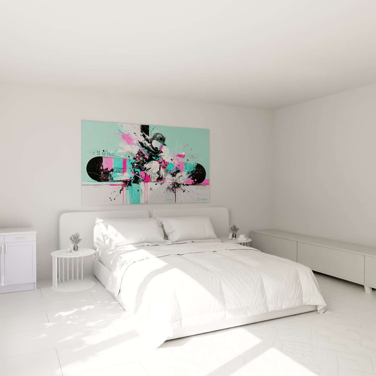 Rider éclaboussé de rose fuchsia et turquoise accroché au-dessus d'un lit dans une chambre claire