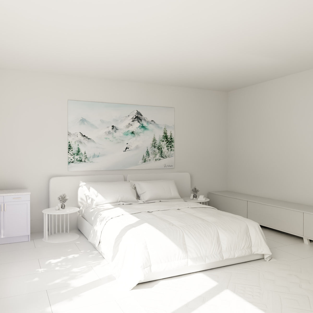 Skieur en descente parmi pins verts et montagnes anthracite, au-dessus d'un lit dans une chambre claire